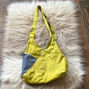 Baboon to the moon Triangle tote 18L